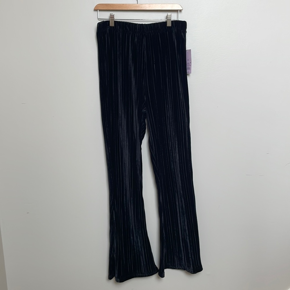 Wild Fable Stretch Bell Bottom Leggings, Black size M - Picture 1 of 4
